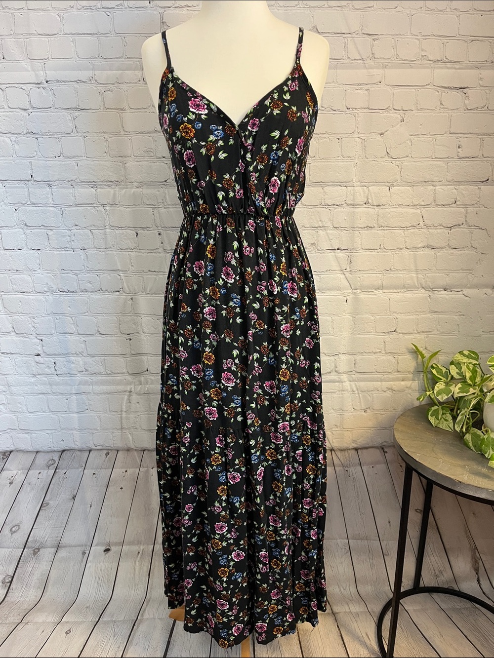 New Look Black Floral Maxi Dress with Spaghetti Straps